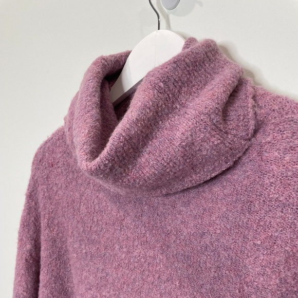 Catherine Malandrino Cozy Eyelash Knit Turtleneck Sweater Lavender - Picture 3 of 5